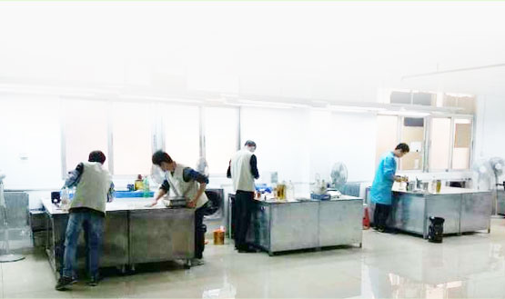 自有實驗室、研發團隊